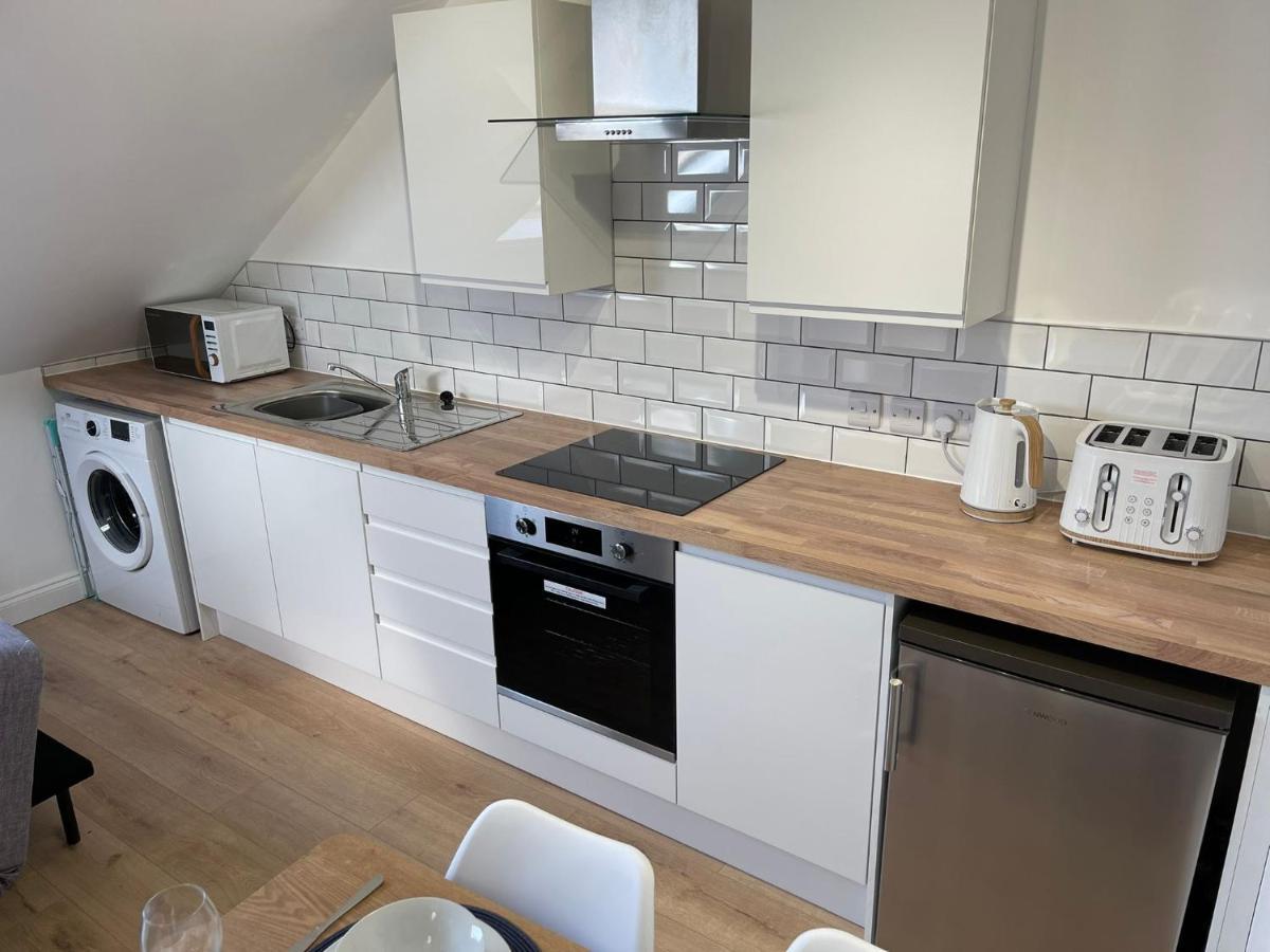 Brand New Montrouge Apartments - Perfect Location!! Portsmouth Exterior foto