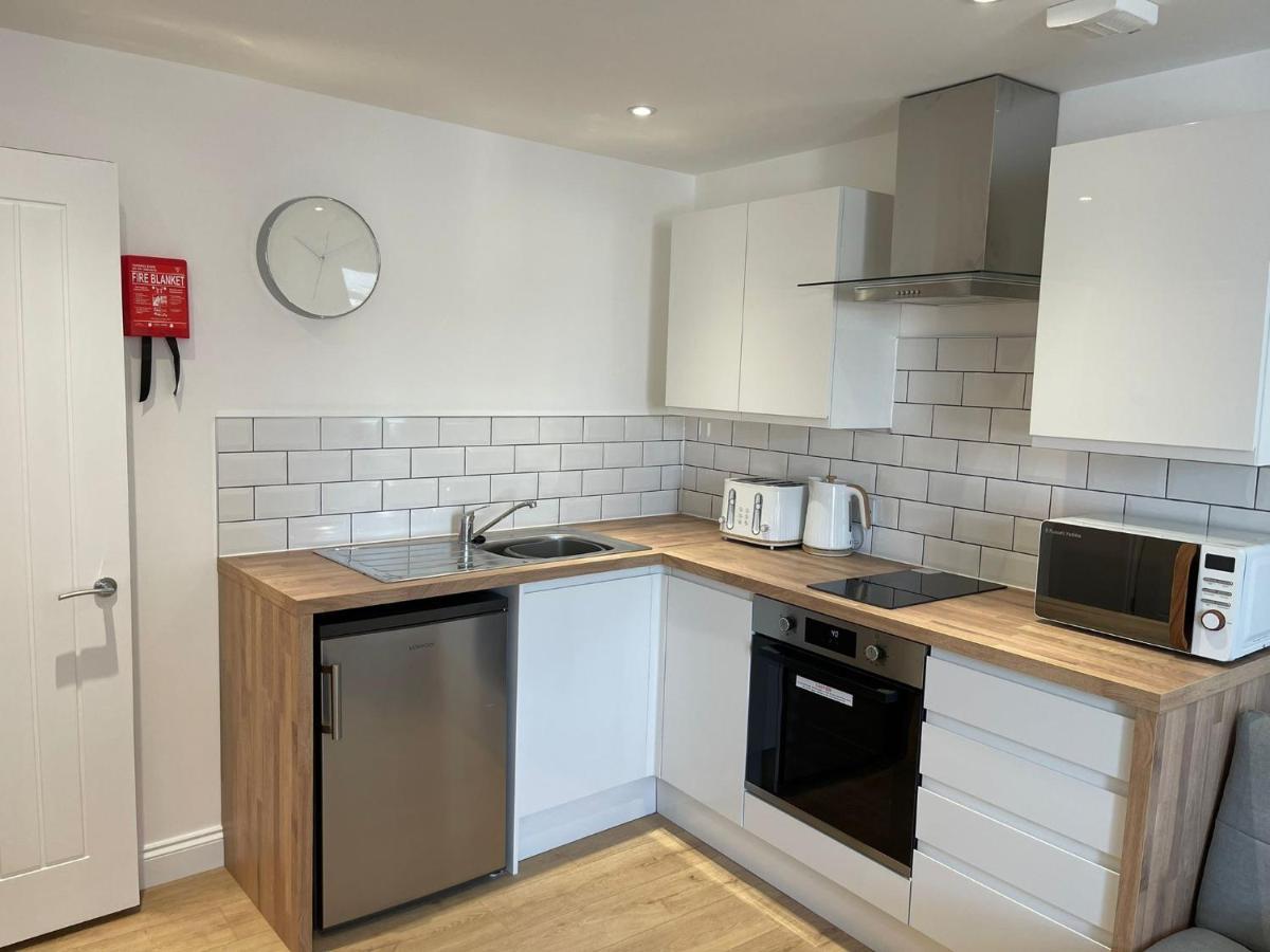 Brand New Montrouge Apartments - Perfect Location!! Portsmouth Exterior foto